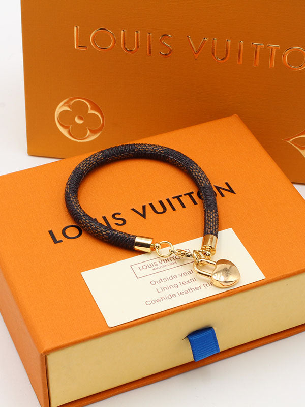 اساور لويس فيتون نيو كي براون ليذر اسواره louis vuitton