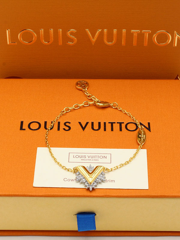 اساور لويس فيتون زركون حرف v لوقو اسواره louis vuitton