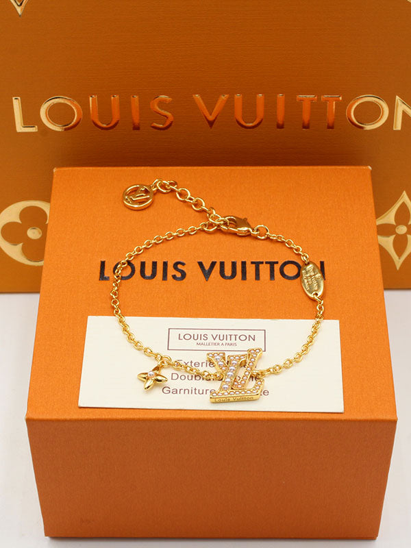 اساور لويس فيتون لولو بيرل وذ لوقو اسواره louis vuitton