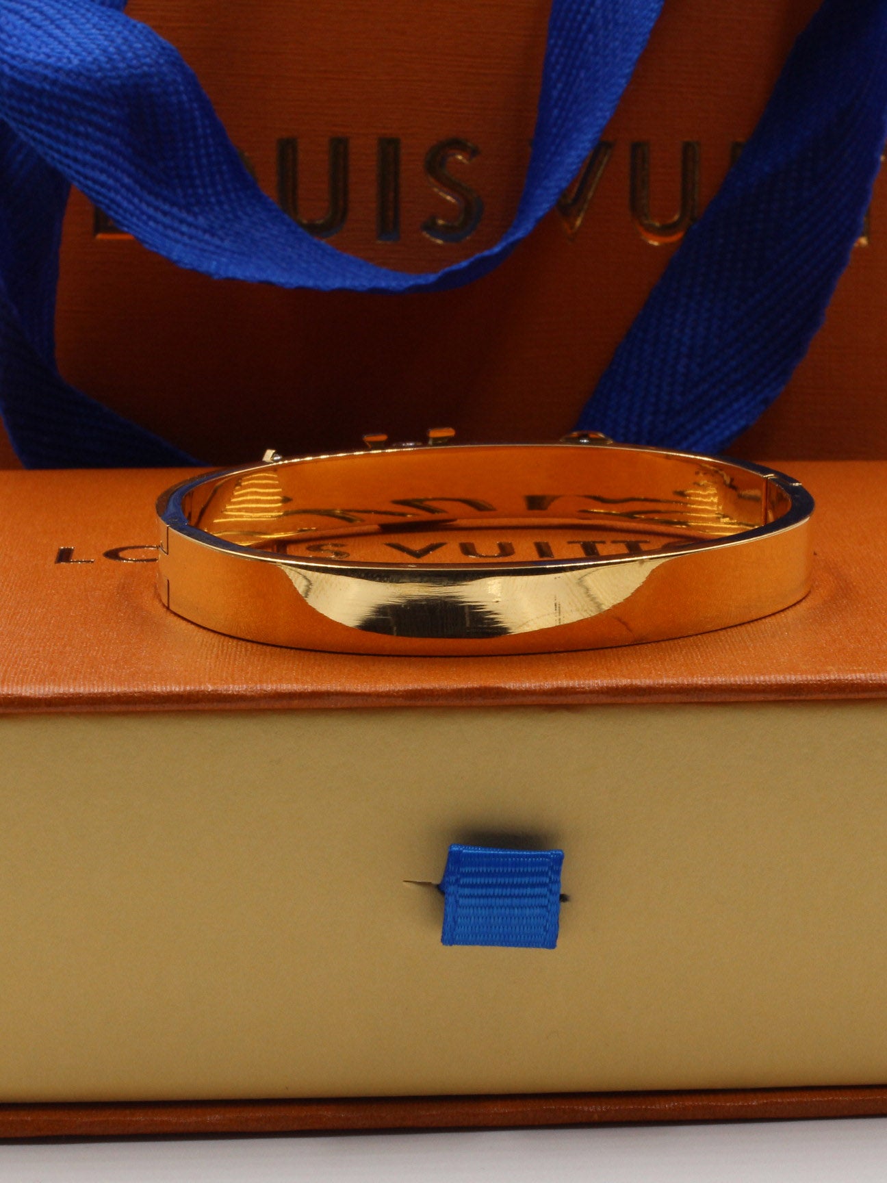 اسوارة لويس فيتون قولد براون بانقل اسواره louis vuitton