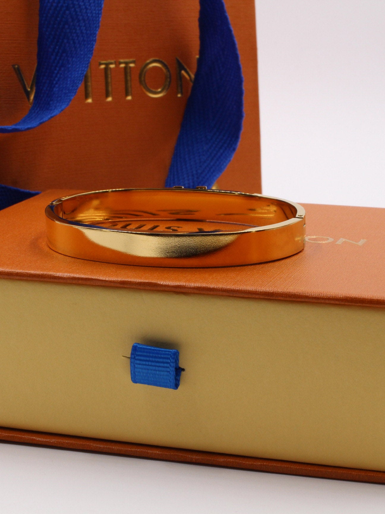 اسوارة لويس فيتون بانقل اسواره louis vuitton