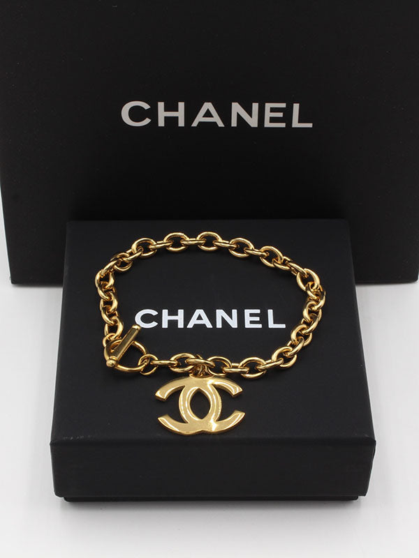 اسواره شانيل جنزير لوقو ذهبية اسواره chanel ذهبي