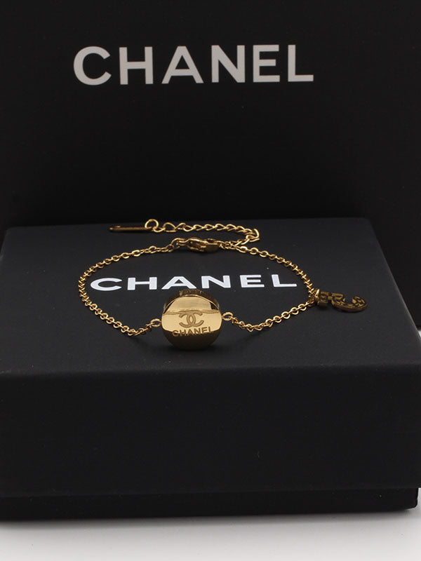 اسواره شانيل ناعمه لوقو ذهبية اسواره chanel