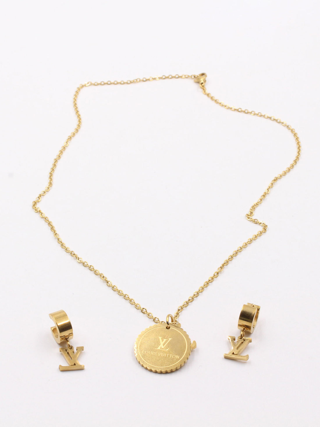 طقم لويس فيتون سيركل لوقو اطقم louis vuitton