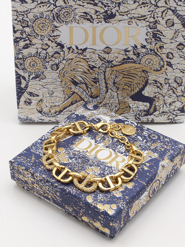 اساور ديور لوقو جنزير مطفي اسواره dior