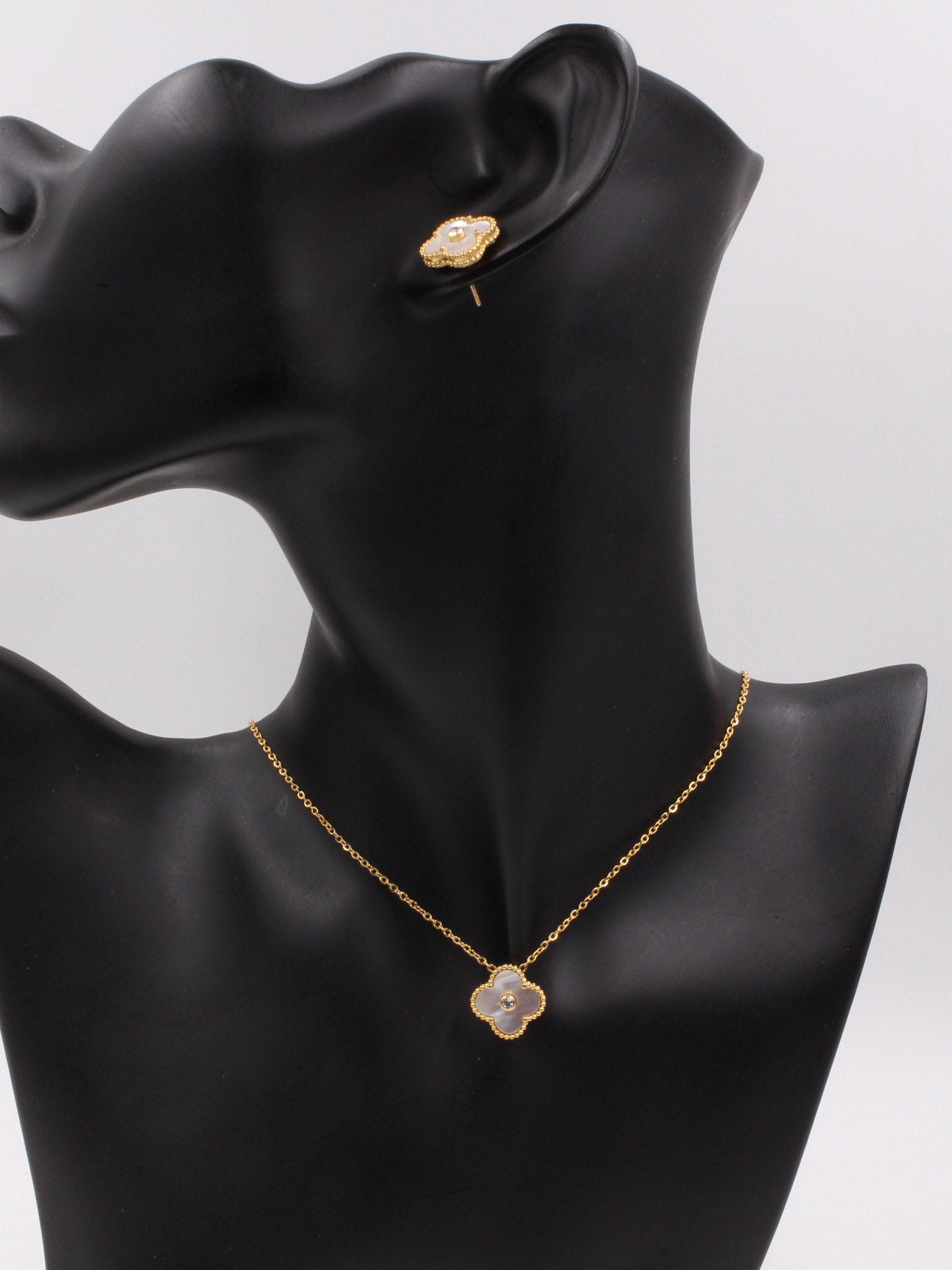 طقم فان كليف فص ناعم اطقم van cleef