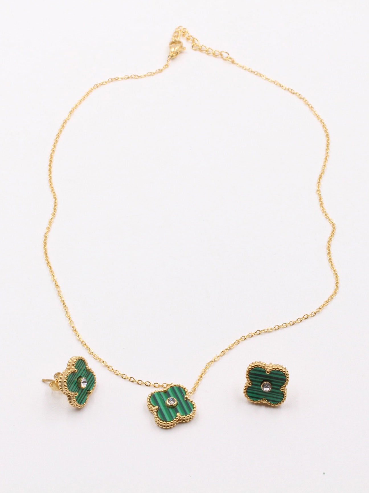 طقم فان كليف فص ناعم اطقم van cleef اخضر
