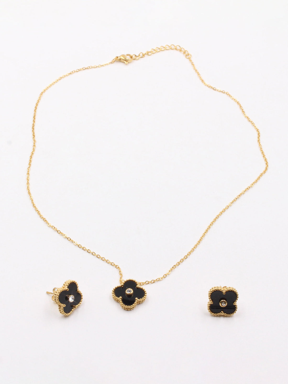 طقم فان كليف فص ناعم اطقم van cleef اسود
