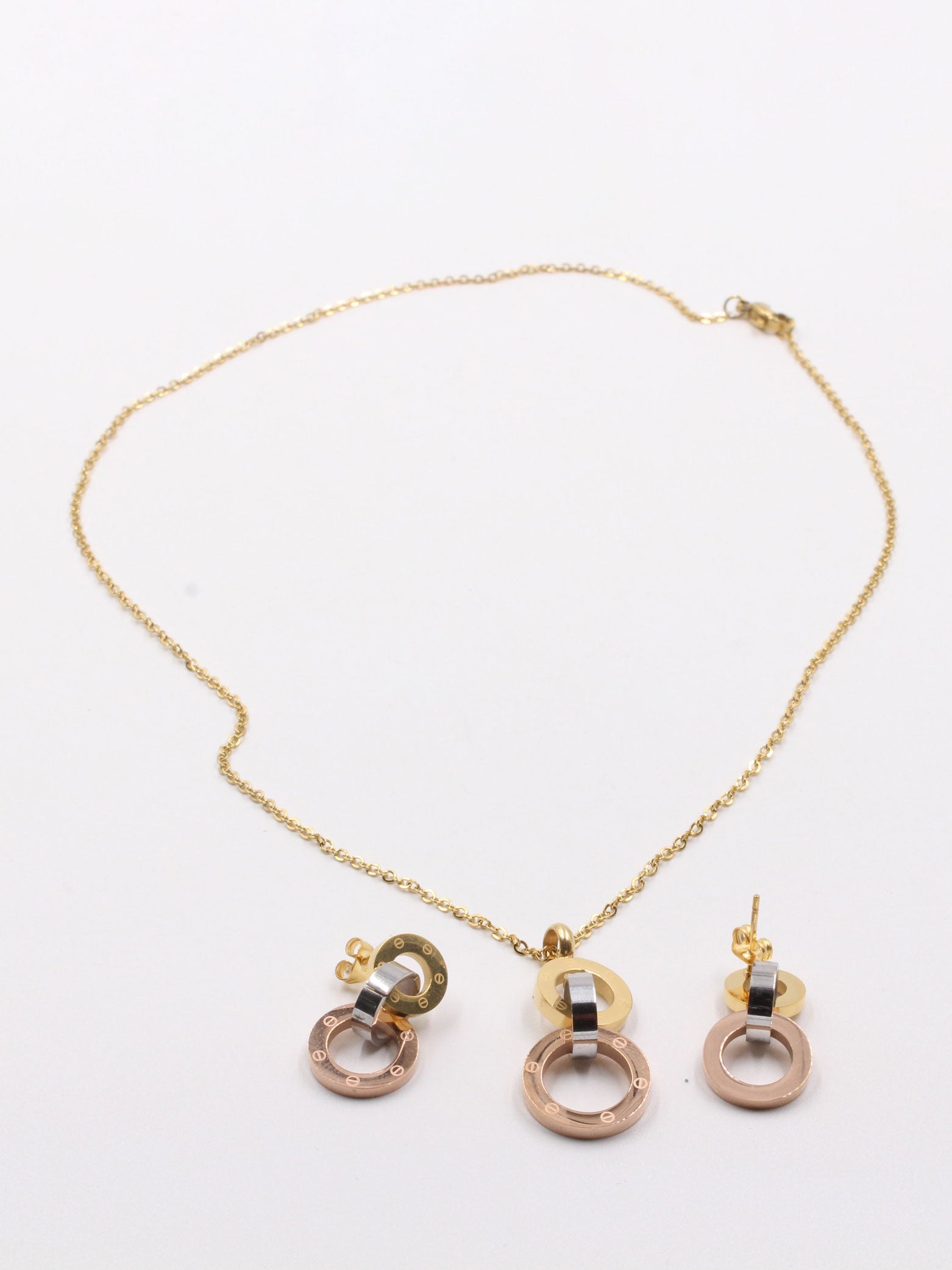 طقم كارتير لوف اطقم CARTIER