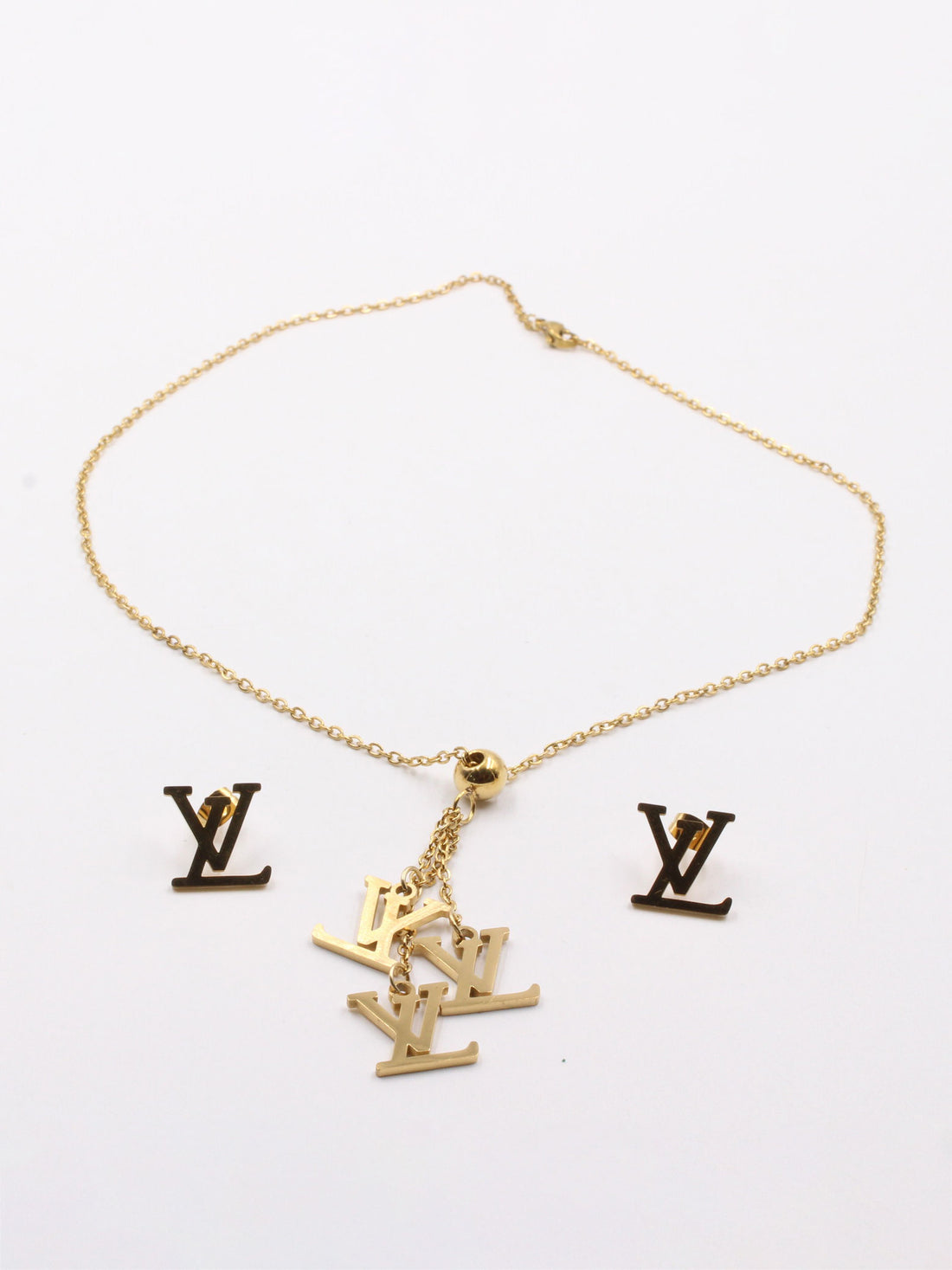 طقم لويس فيتون مكس بندنتس اطقم louis vuitton