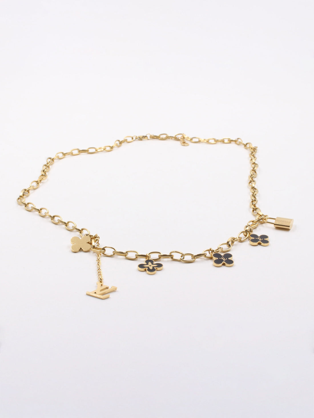 سلسال لويس فيتون ورود اسود سلسال louis vuitton