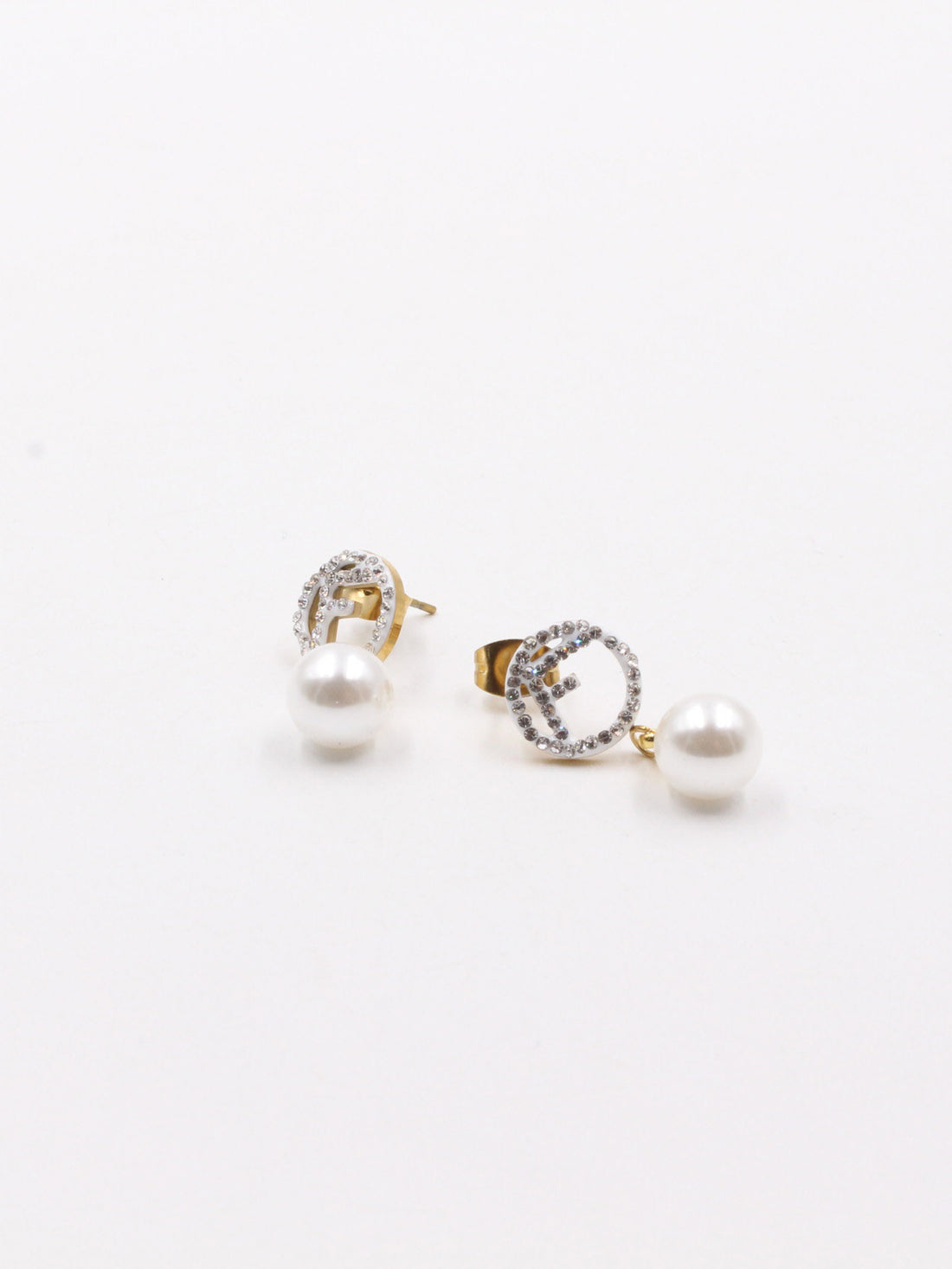 حلق فندي لولو حلق fendi ذهبي