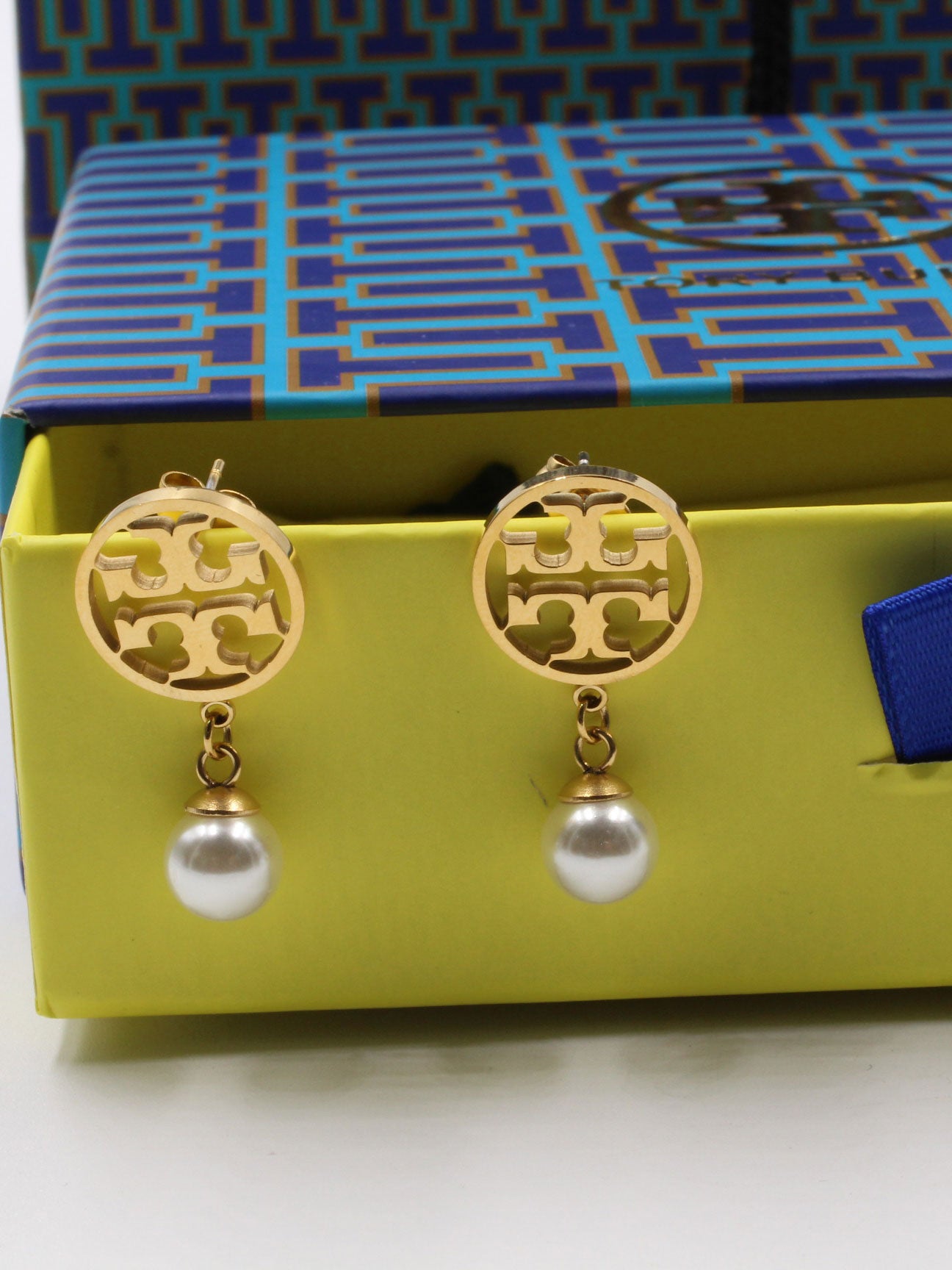 حلق توري بورش بيرل ذهبي حلق tory burch