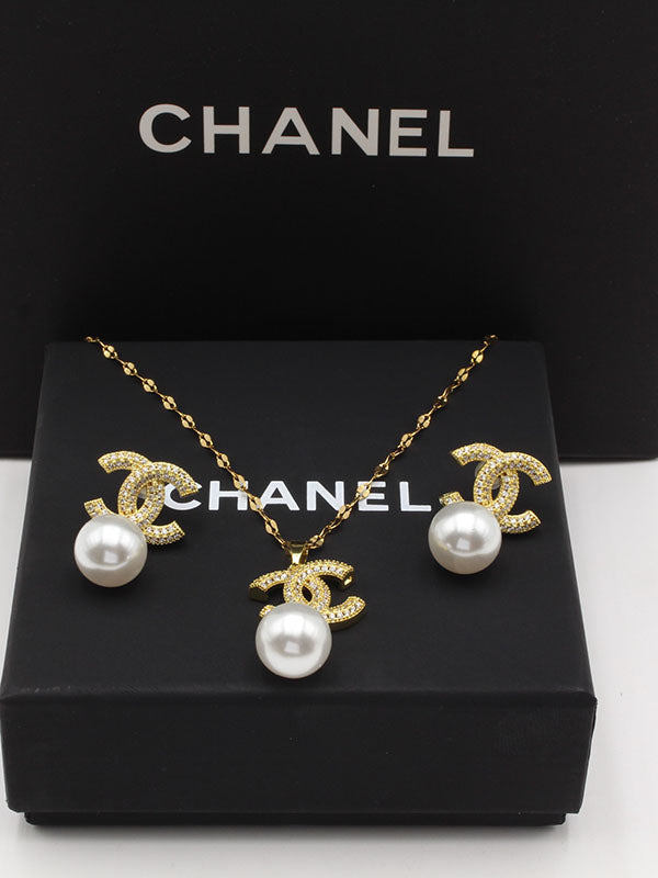 طقم شانيل 2 قطع ميني ستون لولو اطقم chanel ذهبي