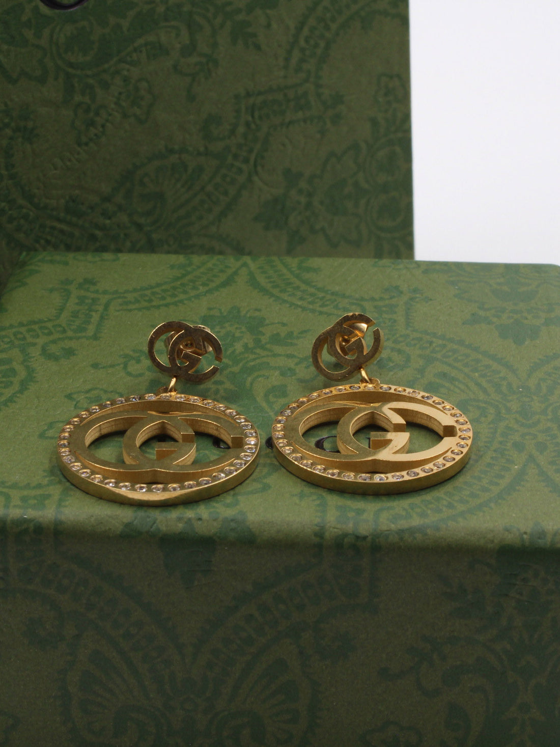 حلق قوتشي كريستال كبير حلق gucci ذهبي