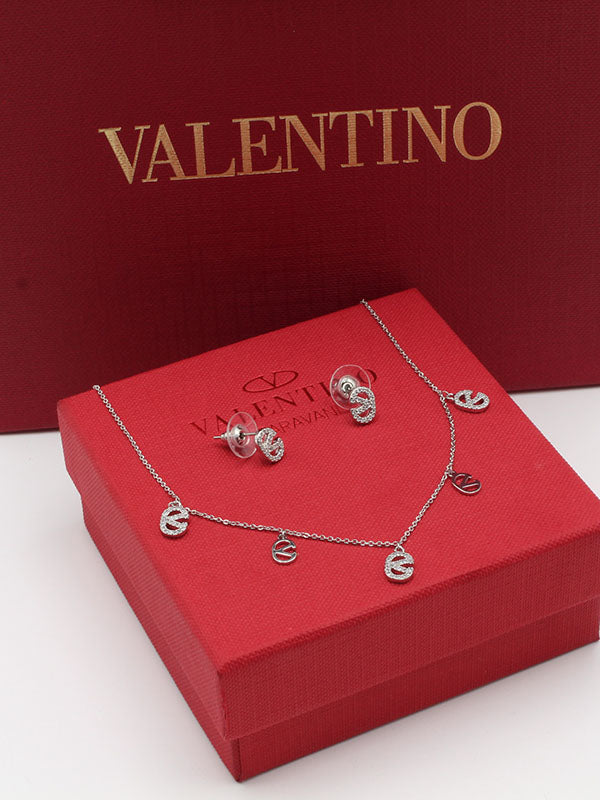 طقم فالنتينو تشوكر اطقم VALENTINO فضي