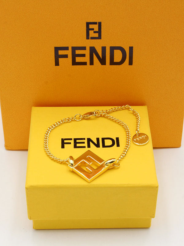 اساور فندي سكوير ميتال لوقو اسواره fendi