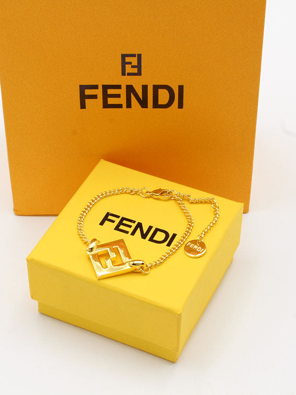 اساور فندي سكوير ميتال لوقو اسواره fendi