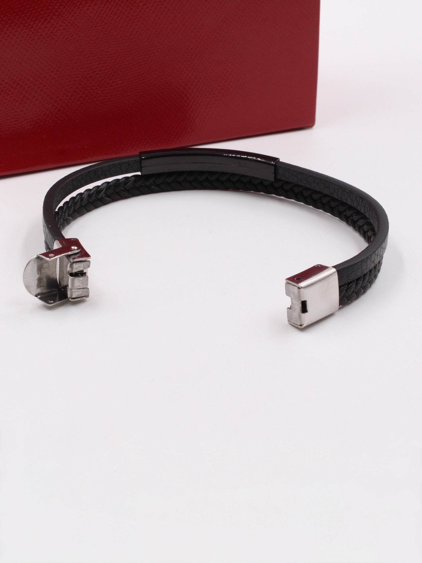 اسوارة كارتير جلد ملتي اسواره CARTIER