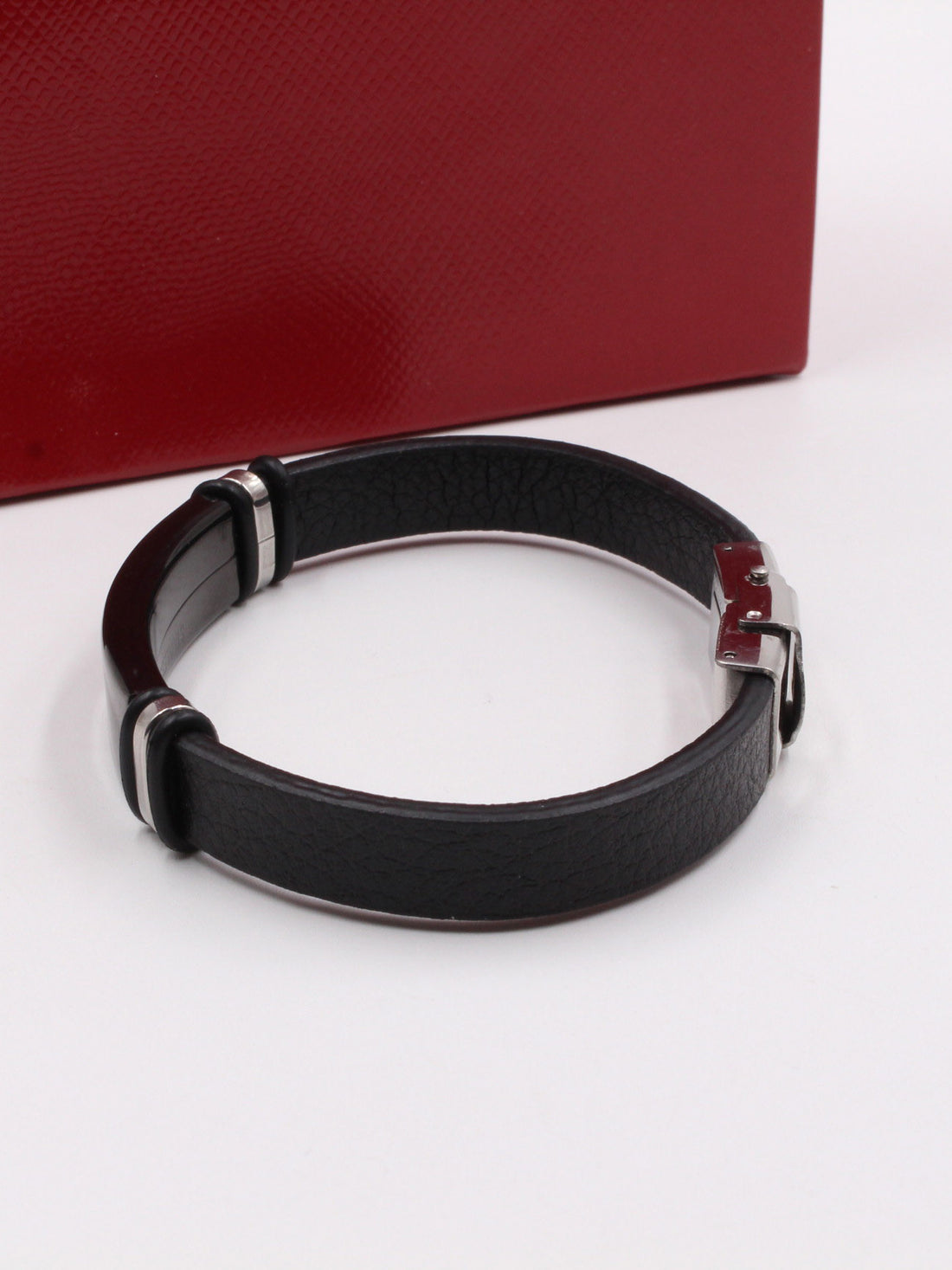 اسوارة كارتير جلد لوقو اسود اسواره CARTIER