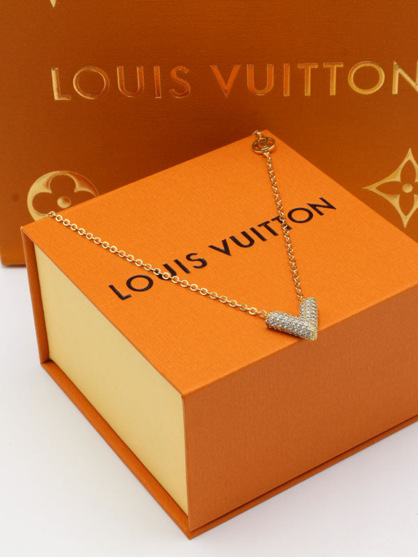 سلسال لويس فيتون زركون V سلسال louis vuitton