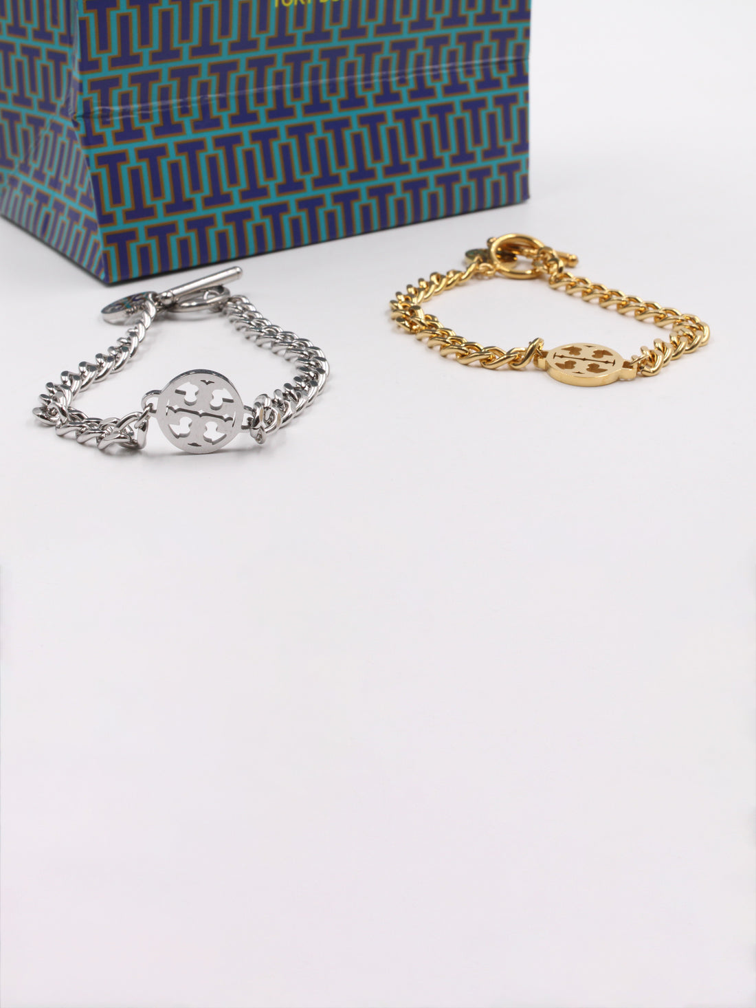 اسوارة توري بورش سيركل لوقو اسواره tory burch