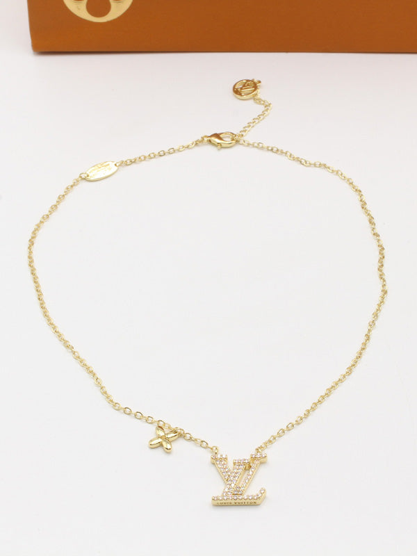 سلسال لويس فيتون لوقو ماركة سلسال louis vuitton ذهبي