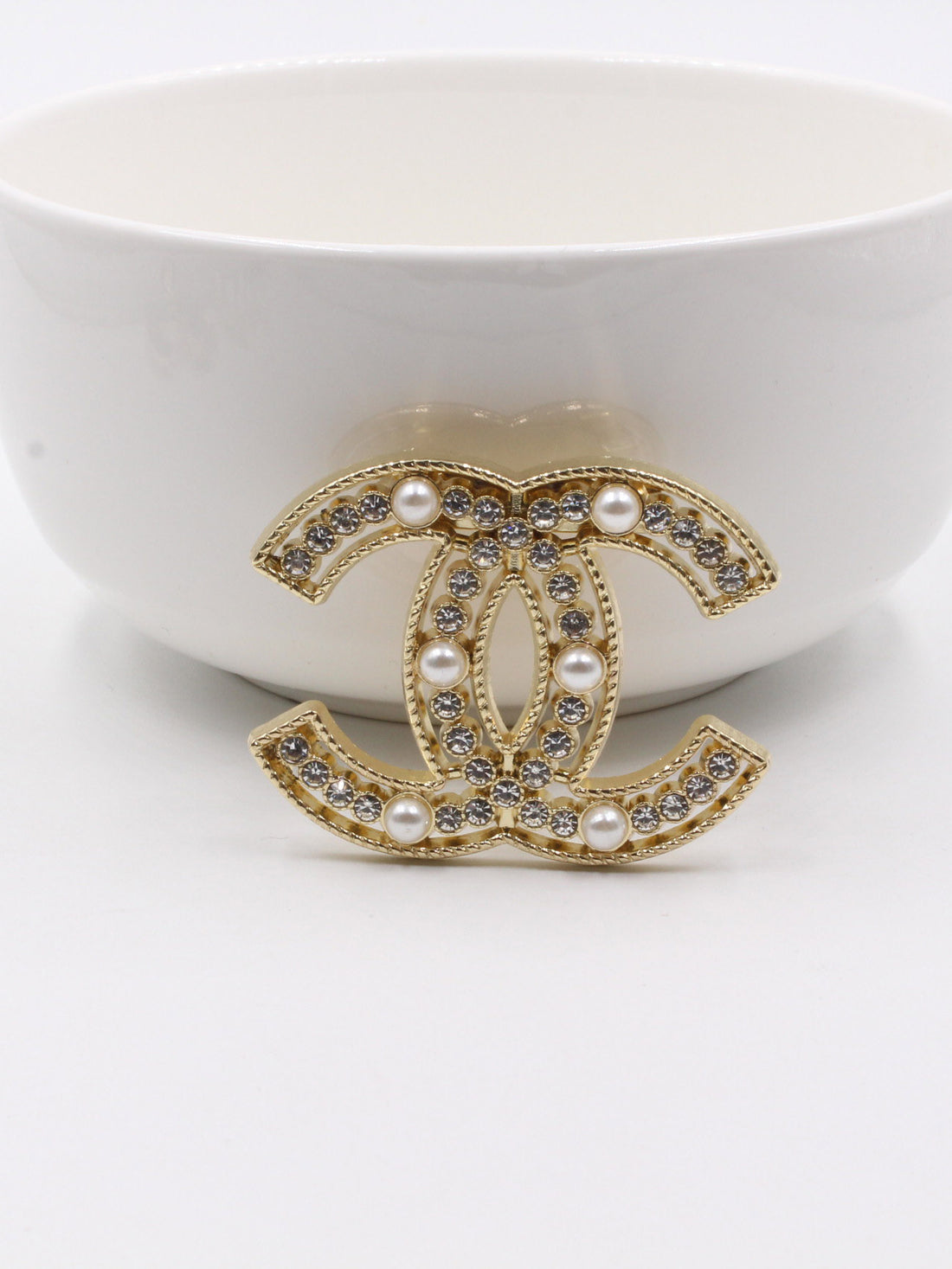 بروش شانيل لولو كريستال بروش chanel