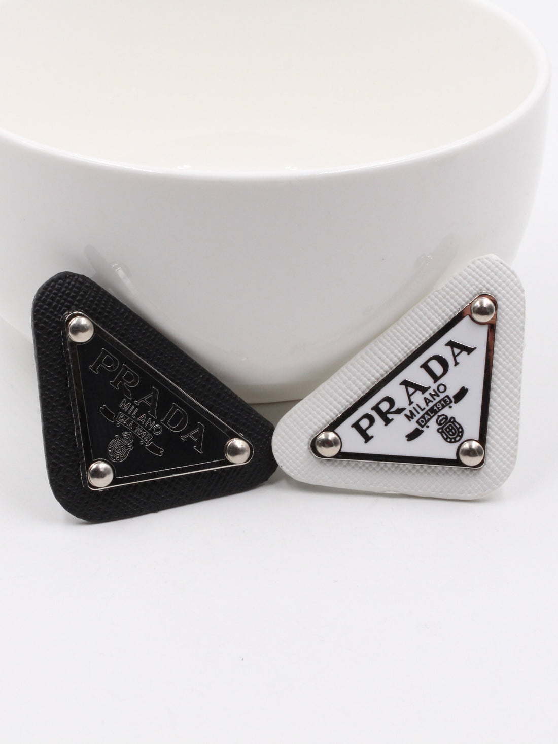 بروش برادا جلد بروش brada