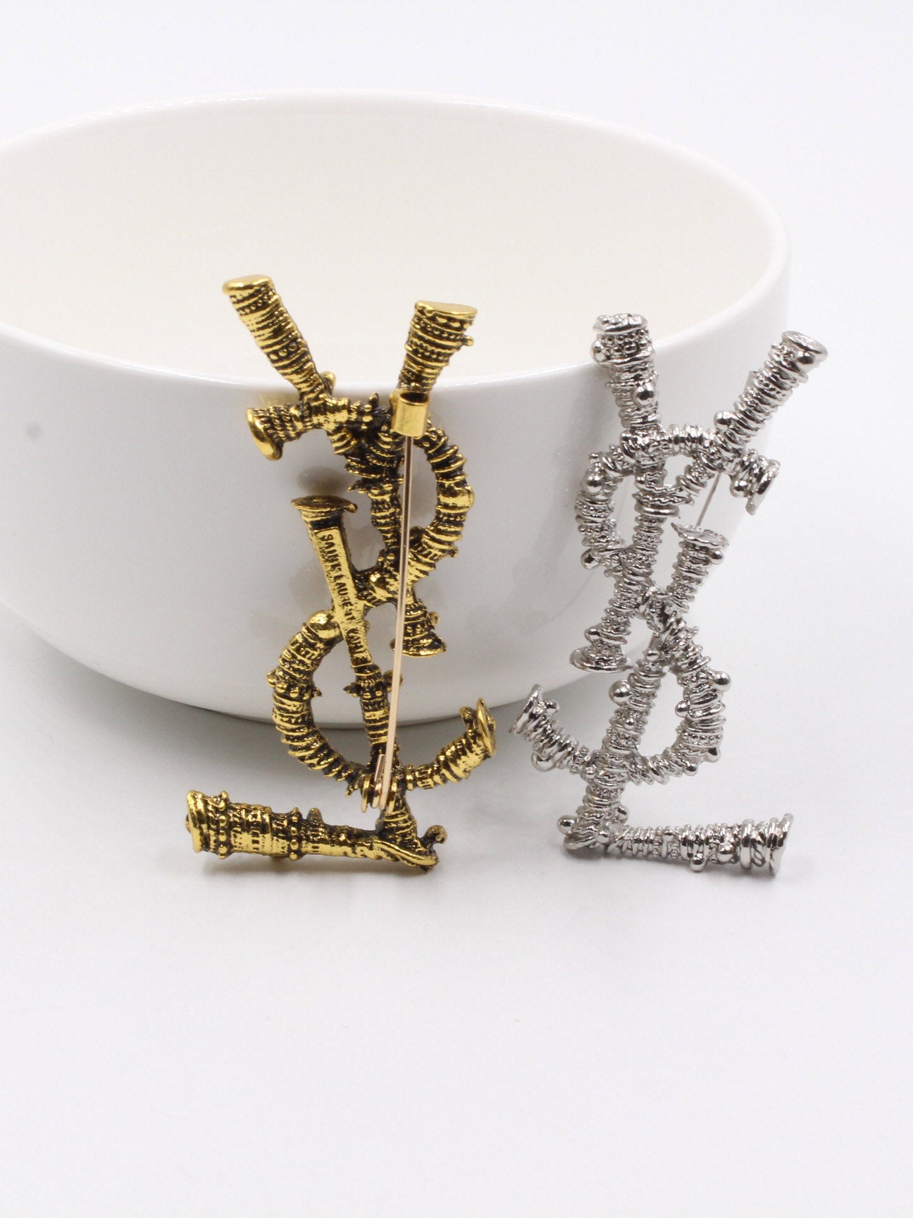 بروش ايف سان لوران انتيك بروش ysl