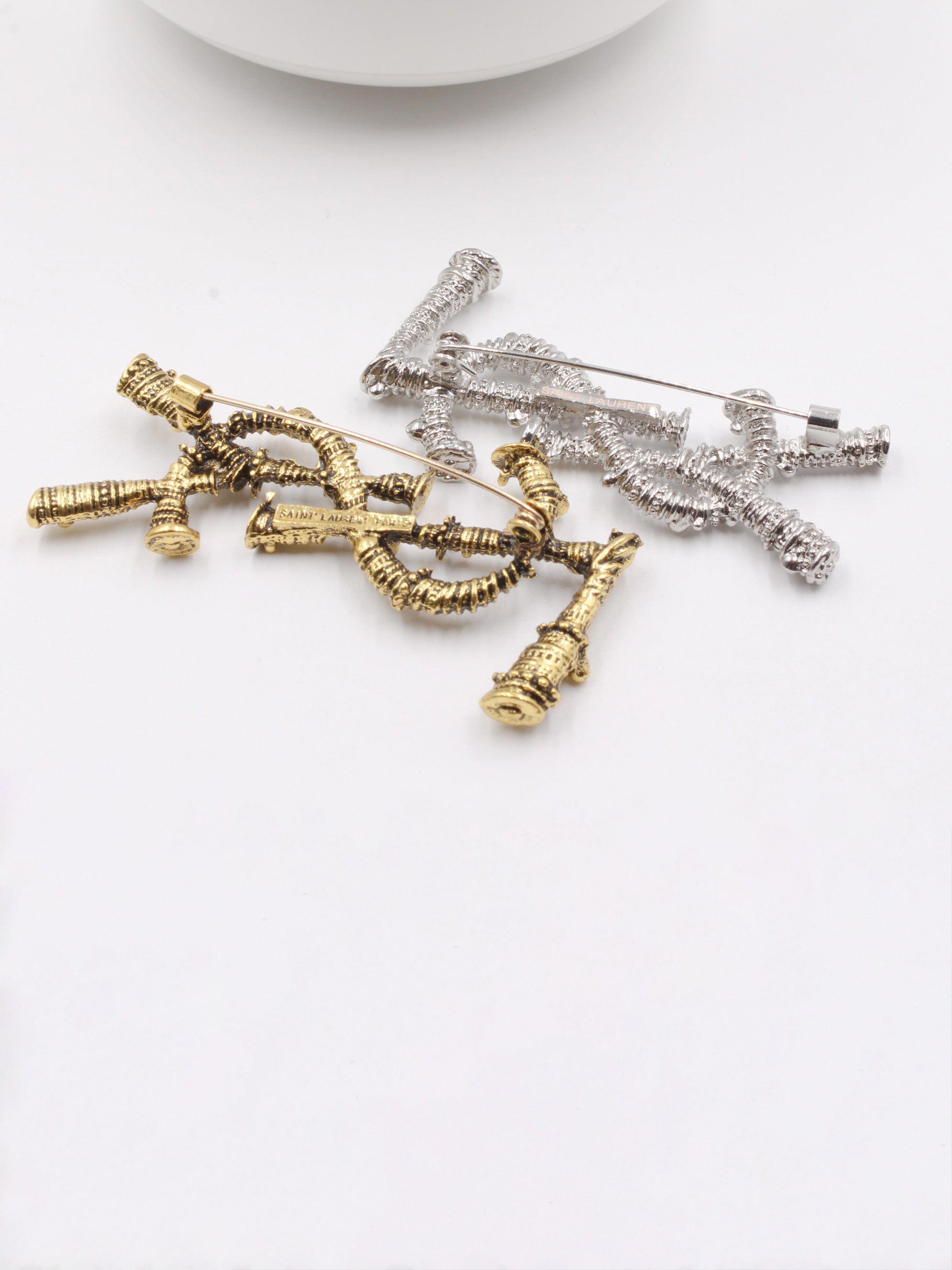 بروش ايف سان لوران انتيك بروش ysl