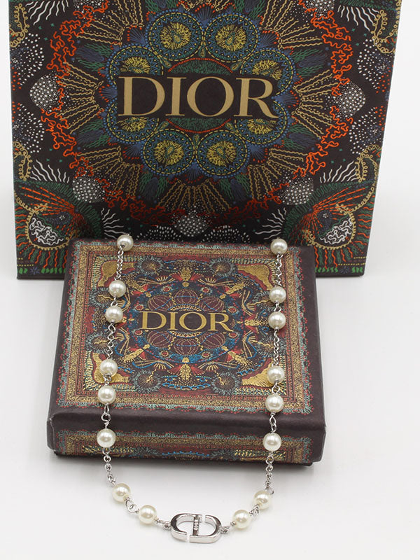 سلسال ديور لولو لوقو سلسال dior فضي