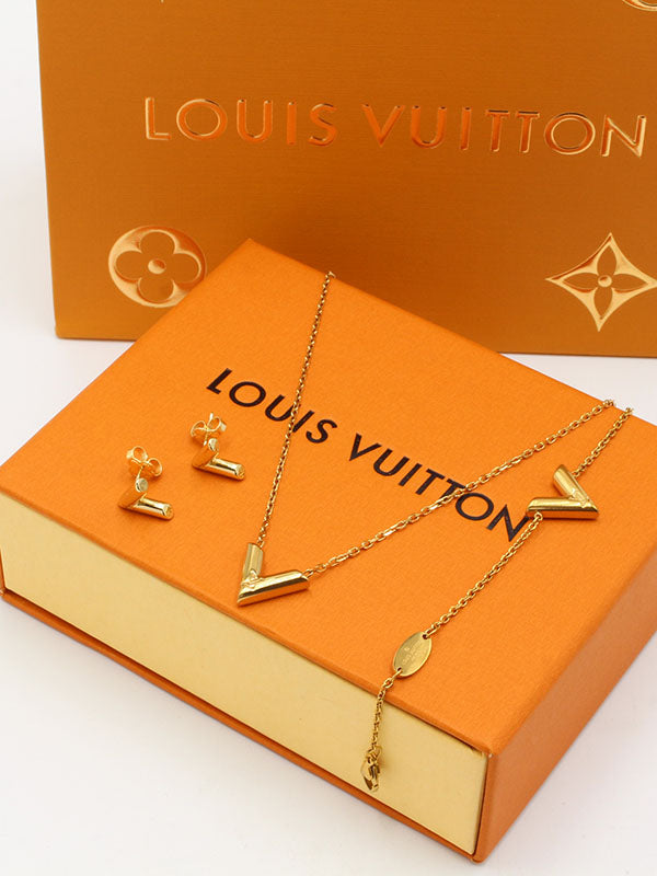 طقم لويس فيتون ميتال لوقو 3 قطع اطقم louis vuitton ذهبي