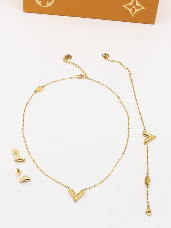 طقم لويس فيتون ميتال لوقو 3 قطع اطقم louis vuitton