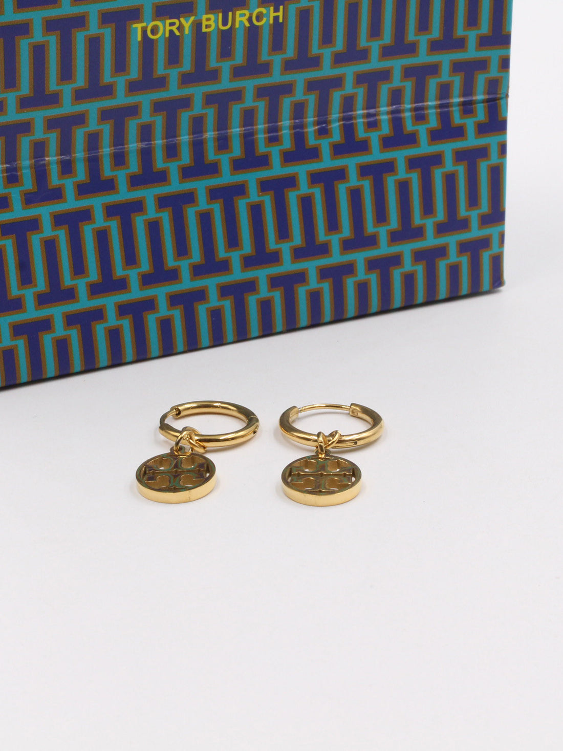 حلق توري بورش لوقو كبس حلق tory burch