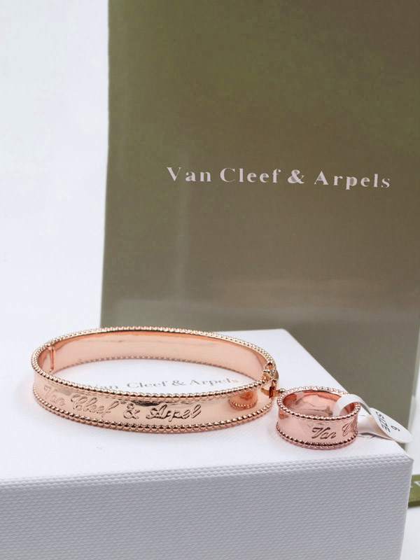 اسوارة وخاتم فان كليف اسواره van cleef روز قولد 6