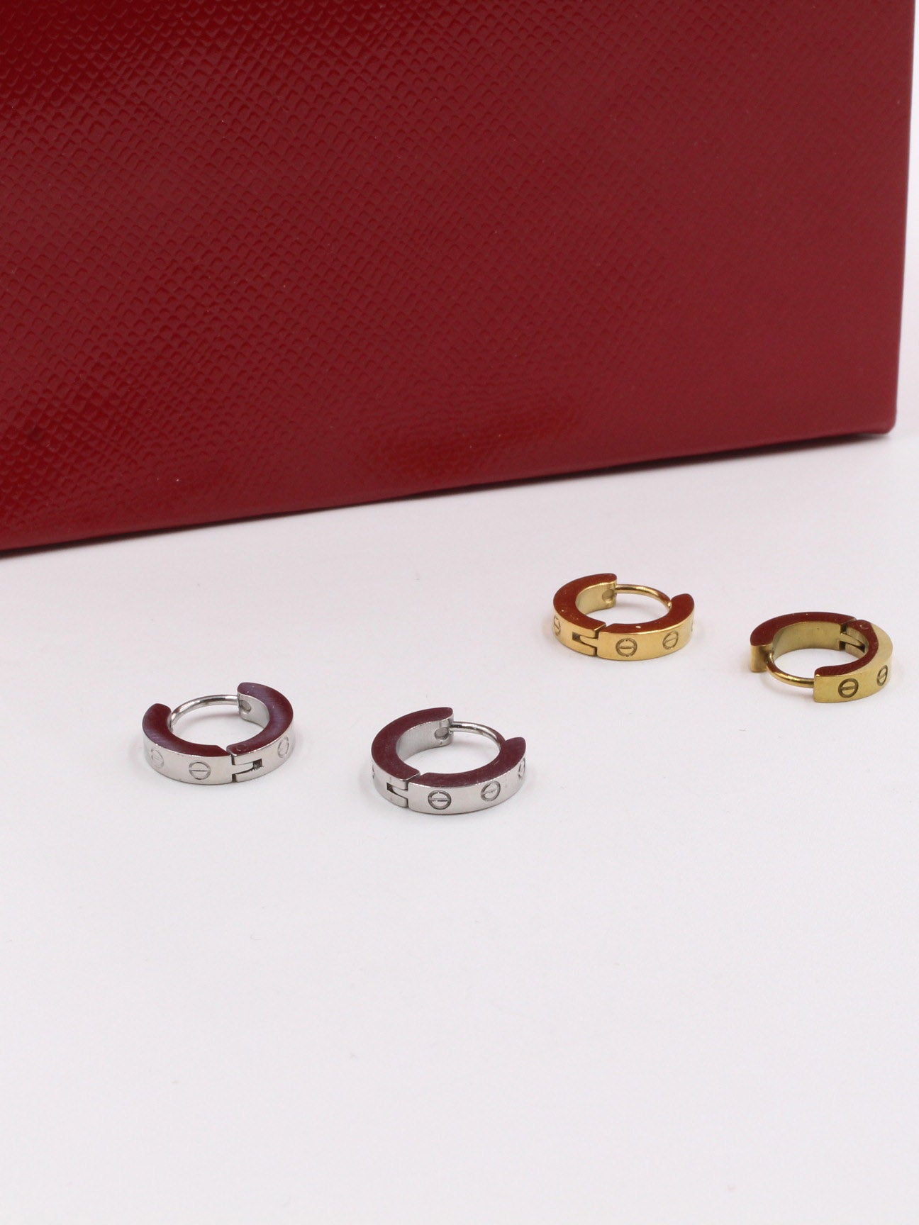 حلق كارتير صغير حلق CARTIER