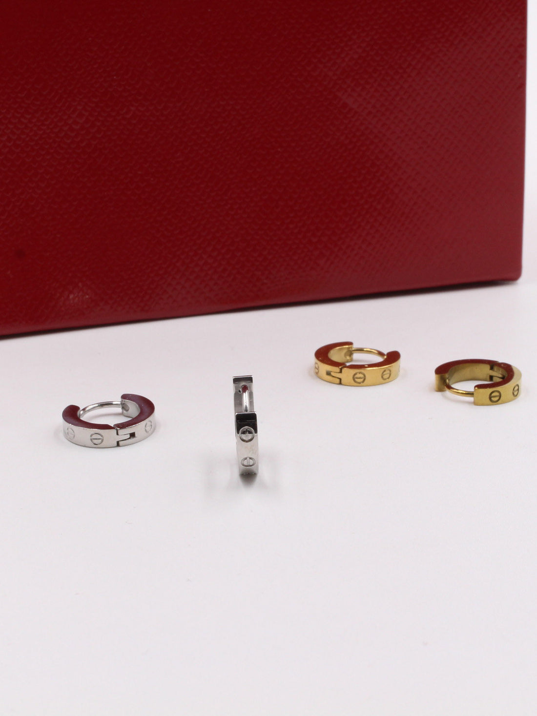 حلق كارتير صغير حلق CARTIER