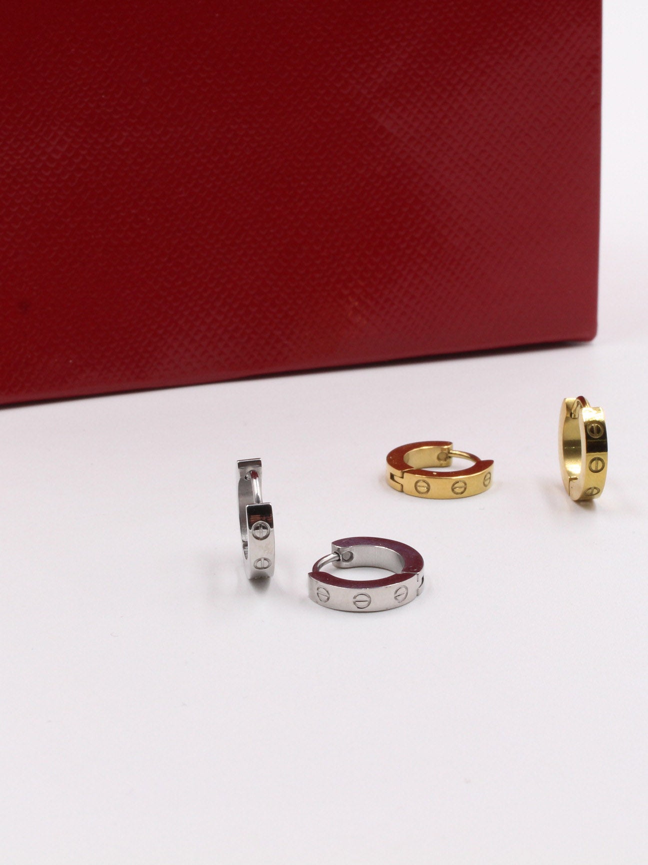 حلق كارتير صغير حلق CARTIER