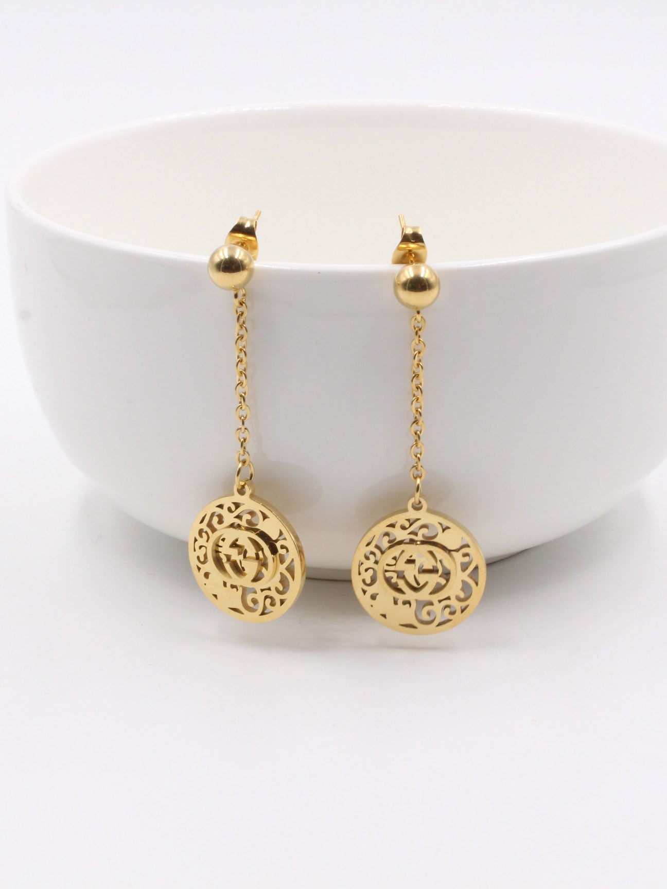 حلق قوتشي طويل حلق gucci ذهبي