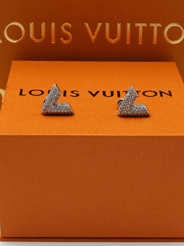 حلق لويس فيتون زركون V حلق louis vuitton فضي