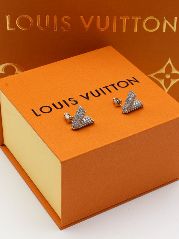 حلق لويس فيتون زركون V حلق louis vuitton