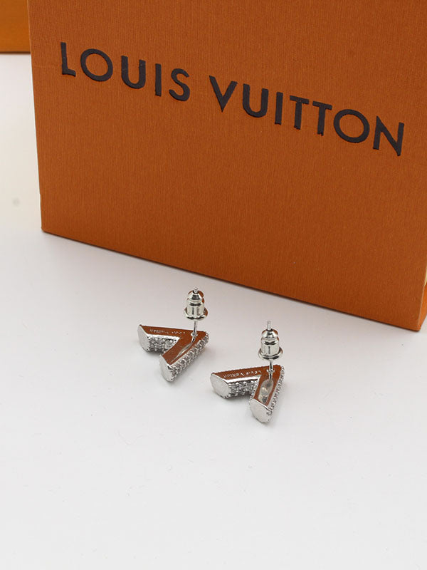 حلق لويس فيتون زركون V حلق louis vuitton