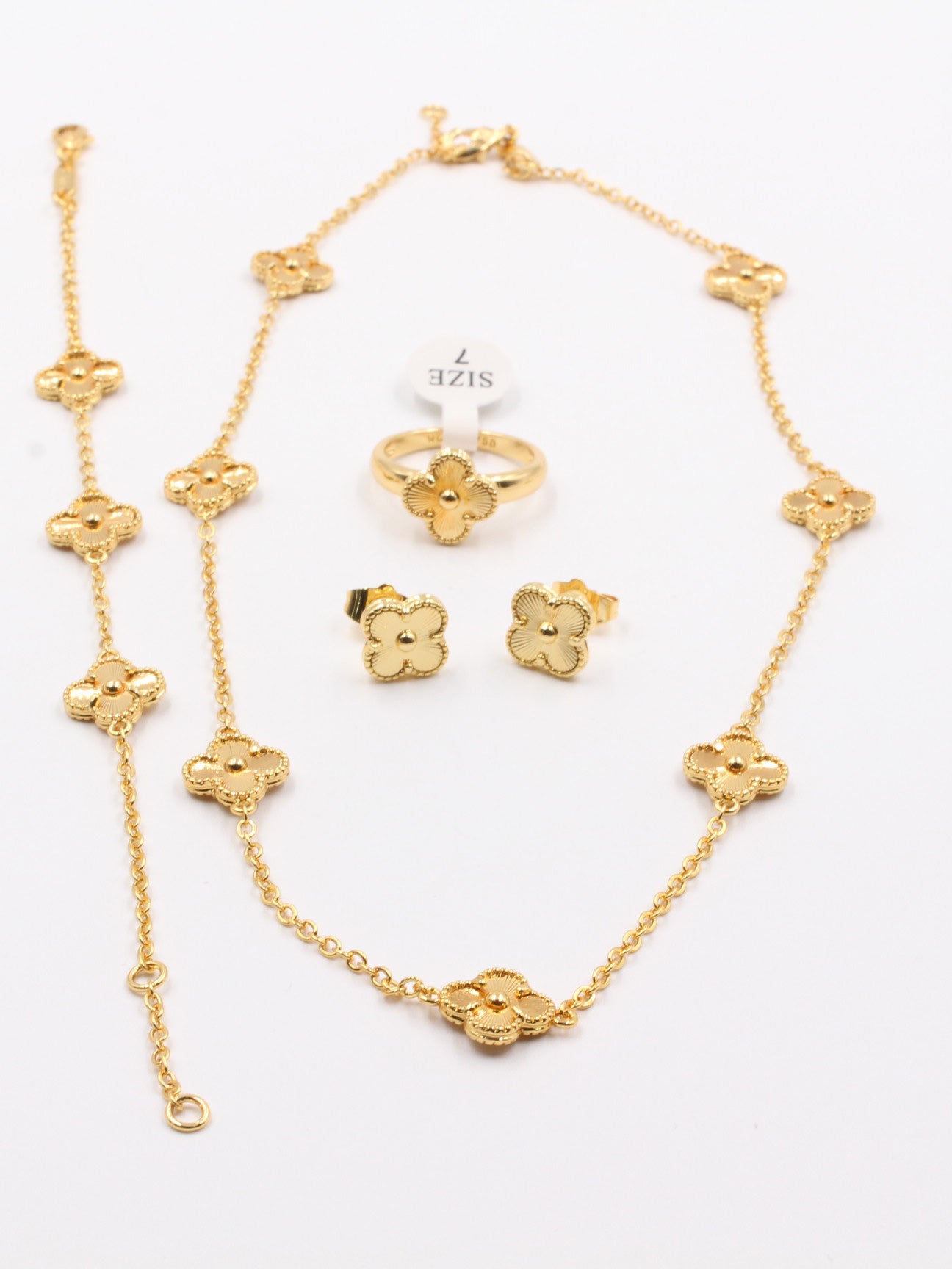 طقم فان كليف ورود صغيره اطقم van cleef ذهبي 6