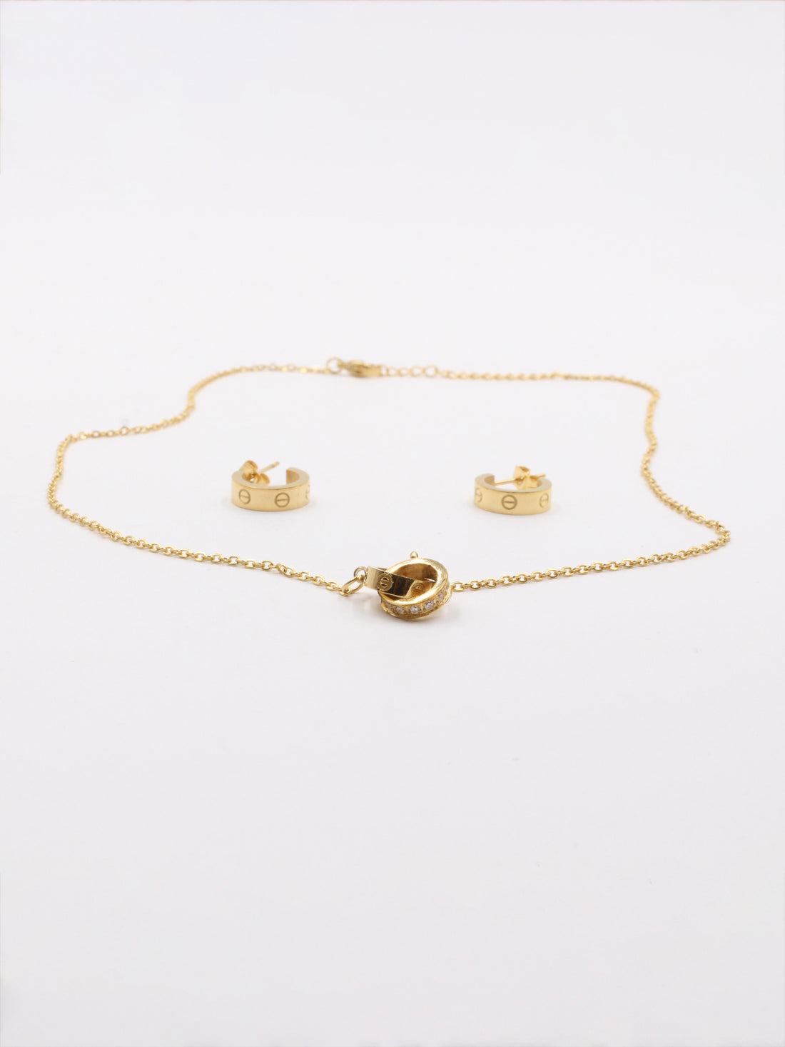 طقم كارتير ناعم زركون ذهبي اطقم CARTIER