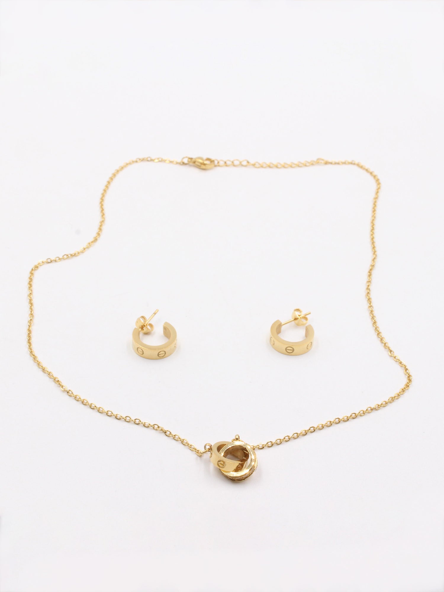 طقم كارتير ناعم زركون ذهبي اطقم CARTIER ذهبي