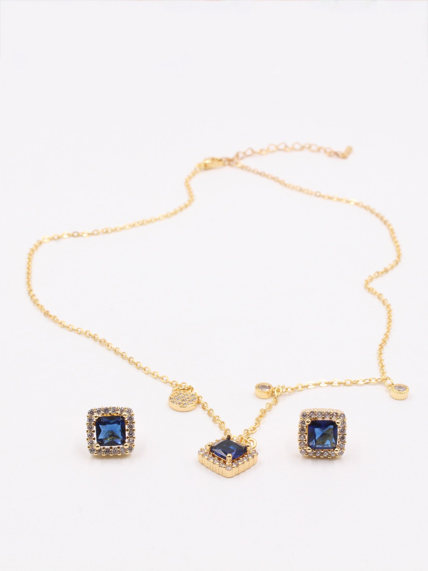 طقم زركون ناعم مربع اطقم jewel ازرق ذهبي