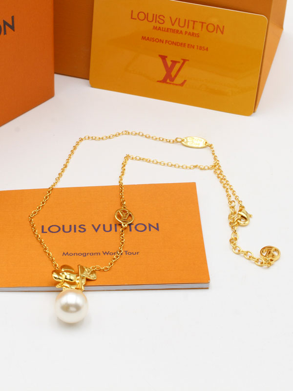 سلسال لويس فيتون فلاق قيرل لوقو سلسال louis vuitton