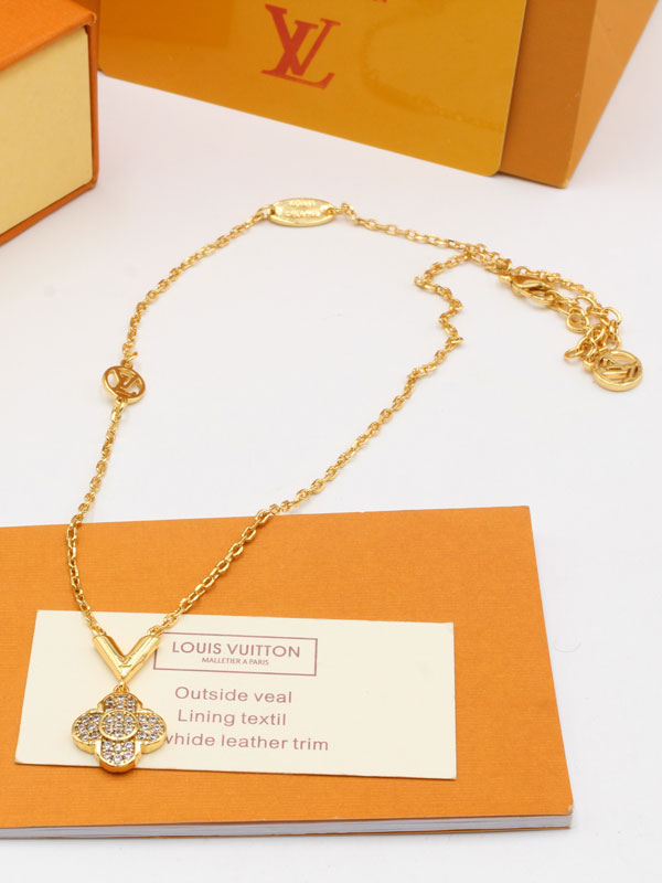 سلسال لويس فيتون في زركون لوقو سلسال louis vuitton