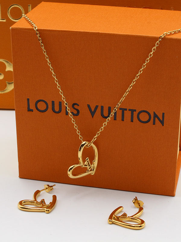 طقم لويس فيتون 2 هارت قولد سلسال louis vuitton ذهبي
